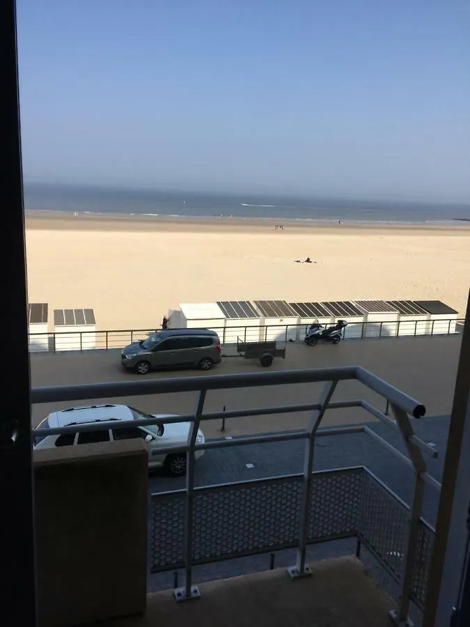Studio Zwembad Met Frontaal Zeezicht Ostende 0*,